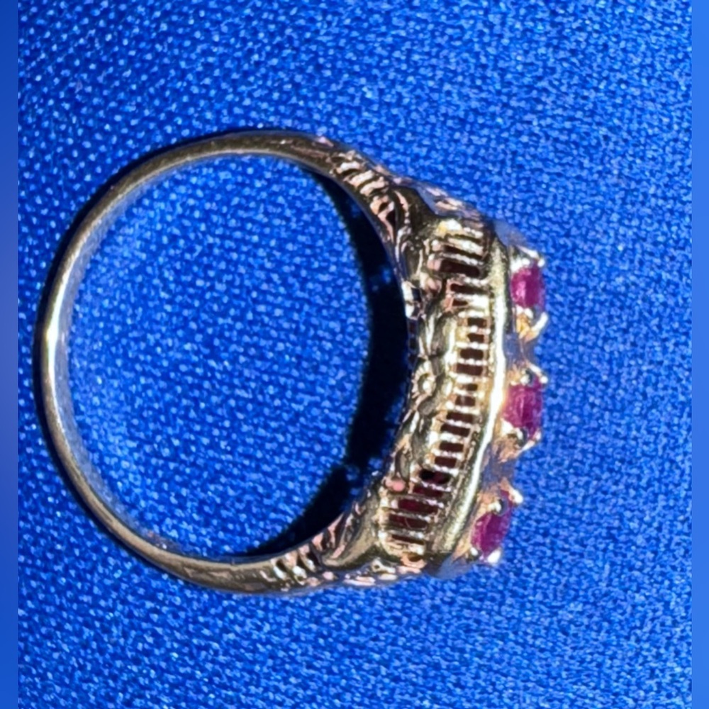 10k Gold Ruby Ring - image 3